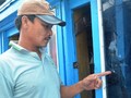 Tàu cá của ông Sinh bị tàu nước ngoài bắn đạn bi làm vỡ kính - Ảnh: Anh Hồng