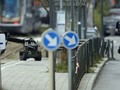 Cảnh sát hôm 25/3 dùng robot để lục soát quận Schaerbeek sau vụ đánh bom ở thủ đô Brussels 