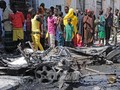 Hiện trường vụ đánh bom ở Mogadishu. Ảnh: AFP/TTXVN