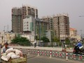 Các doanh nghiệp địa ốc bị cho là đã bỏ lỡ cơ hội tăng vốn trong năm 2014, thời điểm thị trường chứng khoán tăng trưởng mạnh, thanh khoản cao, niềm tin nhà đầu tư tốt. Ảnh: Vũ Lê