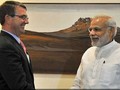 Bộ trưởng Quốc phòng Mỹ Ashton Carter gặp gỡ Thủ tướng Ấn Độ Modi và ký thỏa thuận hợp tác quốc phòng mới. Ảnh: AFP