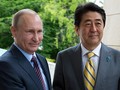 Dấu ấn khắc nghiệp của công việc trên gương mặt hai nhà lãnh đạo Nga - Nhật qua hai năm