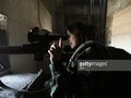 Nũ chiến sĩ xạ thủ bắn tỉa quân đội Syria
