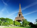 Thành phố Paris tráng lệ sẽ ngập tràn màu xanh