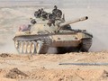 Xe tăng quân đội Syria trên sa mạc tỉnh Homs