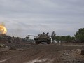 Xe tăng quân đội Syria pháo kích trên chiến trường Đông Ghouta