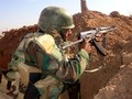 Binh sĩ Syria trong chiến hào ở Deir Ezzor