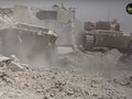 Xe tăng lực lượng Vệ binh Cộng hòa tấn công vào Đông Ghouta - ảnh video truyền thông quân đội Syria