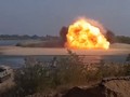 Xe quét mìn “UR-77 Metorit” tấn công IS ở đảo nhỏ trên sông Euphrates - ảnh minh họa Masdar News