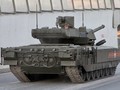 Xe tăng Armata trong diễu hành trên quảng trường Đỏ