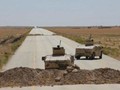 Lực lượng SDF tiến công trên sa mạc tỉnh Hasakah. Ảnh minh họa South Front