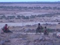 Binh sĩ Syria trên chiến tuyến đối mặt với lực lượng Hồi giáo cực đoan. Ảnh minh họa video truyền thông Tiger.
