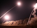 Lực lượng IRGC tấn công tên lửa đạn đạo vào căn cứ địa của IS ở Deir Ezzor. Ảnh minh họa video Ruptly