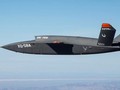 Máy bay không người lái XQ-58A Valkyrie trong chuyến bay thử nghiệm đầu tiên.