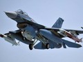 Máy bay chiến đấu F-2 Nhật Bản mang tên lửa siêu âm ASM-3 thử nghiệm. Ảnh: Military Leak.