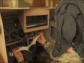 Học viên quân sự Mỹ học lái xe tăng, thiết giáp của Liên Xô cũ. Ảnh minh họa video Uz Armiya (quân đội Uzbekistan)