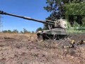 Pháo tự hành 2S19 Msta-S Nga pháo kích vào tuyến phòng ngự quân đội Ukraine ở thành phố Seversk. Ảnh video RT