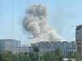 Hỏa hoạn trong nhà máy Sokil, ở thành phố Nova Kakhovka, Kherson. Ảnh video Military Portal Ukraine.