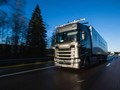 Xe vận tải tự lái của công ty Thụy Điển Scania thử nghiệm trên đường cao tốc. Ảnh Video Scania Trucks & Buses.