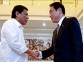 Ngày 11/8/2016, Ngoại trưởng Nhật Bản Fumio Kishida hội kiến với Tổng thống Philippines Rodrigo Duterte, Ảnh: hk.on.cc