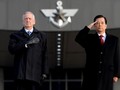 Từ ngày 2 đến ngày 3/2/2017, Bộ trưởng Quốc phòng Mỹ James Mattis thăm Hàn Quốc. Ảnh: Yahoo