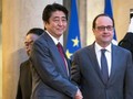 Ngày 20/3/2017, Thủ tướng Nhật Bản Shinzo Abe tiến hành hội đàm với Tổng thống Pháp Francois Hollande ở Paris, Pháp. Ảnh: Tân Hoa xã