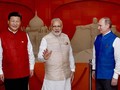 Nga có thể đứng ra đóng vai trò hòa giải trong đối đầu biên giới Trung - Ấn. Trong hình là Chủ tịch Trung Quốc Tập Cận Bình, Thủ tướng Ấn Độ Narendra Modi và Tổng thống Nga Vladimir Putin. Ảnh: Business Standard.