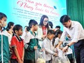 Học bổng “Nối trọn yêu thương – Nâng bước đến trường” tiếp tục đến với học sinh khó khăn tại Hà Nam