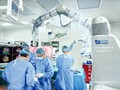 Bệnh viện Đa khoa Tâm Anh phẫu thuật thành công 100 ca mổ não và tủy sống bằng Robot AI