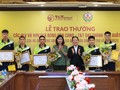 Trao thưởng cho HLV, VĐV có thành tích xuất sắc tại giải vô địch Bóng bàn quốc gia