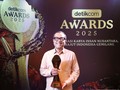 Ông Kariyanto Hardjosoemarto, CEO VinFast Indonesia, đại diện VinFast nhận giải tại detikcom Awards 2025