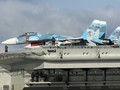 Chiến đấu cơ Su-33 trên tàu sân bay Đô đốc Kuznetsov đang trên đường tới Syria