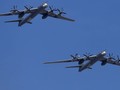 Máy bay ném bom chiến lược Tu-95 của Nga