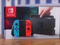 Nintendo Switch là máy chơi game được trông chờ nhất trong năm nay. Thiết bị được kỳ vọng sẽ hồi sinh nền công nghiệp game console. Switch vừa về Việt Nam theo đường xách tay, nguồn hàng chủ yếu nhập từ Nhật, Singarpore và Mỹ.    