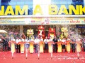 Môi trường giao dịch chuyên nghiệp và sang trọng tại Nam A Bank.