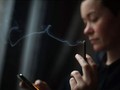 Có 18,4% người dùng điện thoại di động hiện đang có thói quen hút thuốc