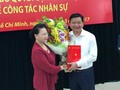 Chủ tịch Quốc hội Nguyễn Thị Kim Ngân đã trao quyết định cho ông Đinh La Thăng. Ảnh: Thanh Niên