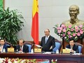 Thủ tướng Nguyễn Xuân Phúc điều hành phiên họp