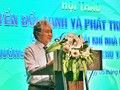 PGS.TS Trương Mạnh Tiến, Ủy viên Đoàn Chủ tịch VUSTA – Tổng Biên tập Tạp chí Kinh tế môi trường phát biểu tại hội thảo. Ảnh: Phương Thảo.