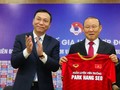 Lễ kí kết giữa thầy Park và VFF đã thu hút sự quan tâm không nhỏ từ truyền thông và dư luận Việt Nam, khu vực Đông Nam Á và cả Hàn quốc, quê hương ông. Ảnh AT