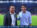 Chủ tịch LĐBĐ Thái Lan Somyot đã tái cử ngoạm mục bằng “lá bài” HLV Akira Nishino. Ảnh FAT.