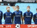 Các cầu thủ Bundesliga sẽ học tập giải vô địch Brazil, đẹo khẩu trang ra sân. Ảnh 442.