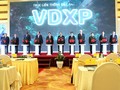 Thủ tướng Chính phủ và các đại biểu bấm nút khai trương Trục liên thông văn bản quốc gia.