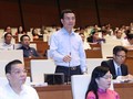 Bộ trưởng Bộ TT&TT Nguyễn Mạnh Hùng tham gia trả lời chất vấn.