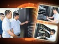 Giám đốc Sở TTTT tỉnh Thanh Hóa Đỗ Hữu Quyết ( người chỉ tay) kiểm tra hoạt động hệ thống thông tin tại Trung tâm An ninh mạng và An ninh dữ liệu của tỉnh Thanh Hóa