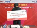 Người đàn ông lĩnh giải độc đắc Vietlott gần 70 tỷ đồng. Ảnh: Vietlott
