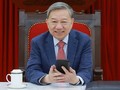 Tổng Bí thư Tô Lâm điện đàm với Tổng thống Mỹ Donald Trump từ Trụ sở Trung ương Đảng tối 4/4. Ảnh: TTXVN.