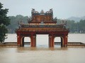 Nguyên nhân mưa lớn gây ngập sâu tại các tỉnh miền Trung