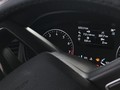 Hình ảnh thông số trên màn hình tap-lô cho thấy chiếc xe chỉ còn đi được thêm 2 km nữa