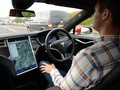 Tesla bị ép triệu hồi hệ thống Autopilot